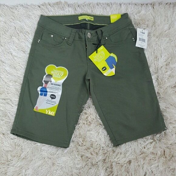 YMI WANNA BETTA BUTT BERMUDAS SHORTS OLIVE GREEN L - Picture 1 of 4